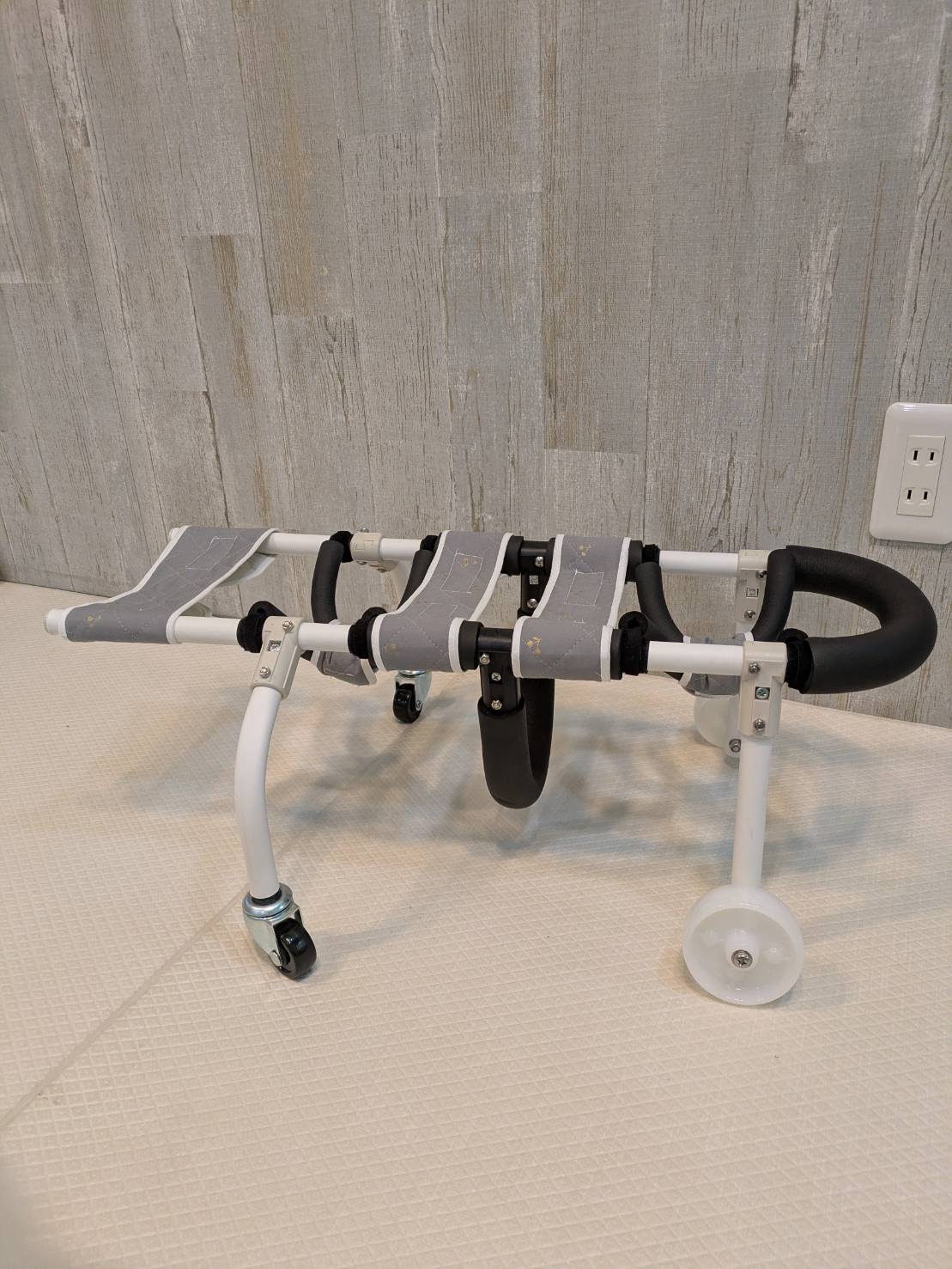 4輪タイプ車椅子 使用イメージ